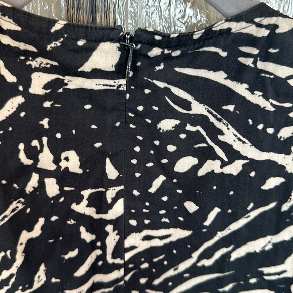 Proenza Schouler White Label
Printed Tie Wrap Dress size 2 - Picture 10 of 10